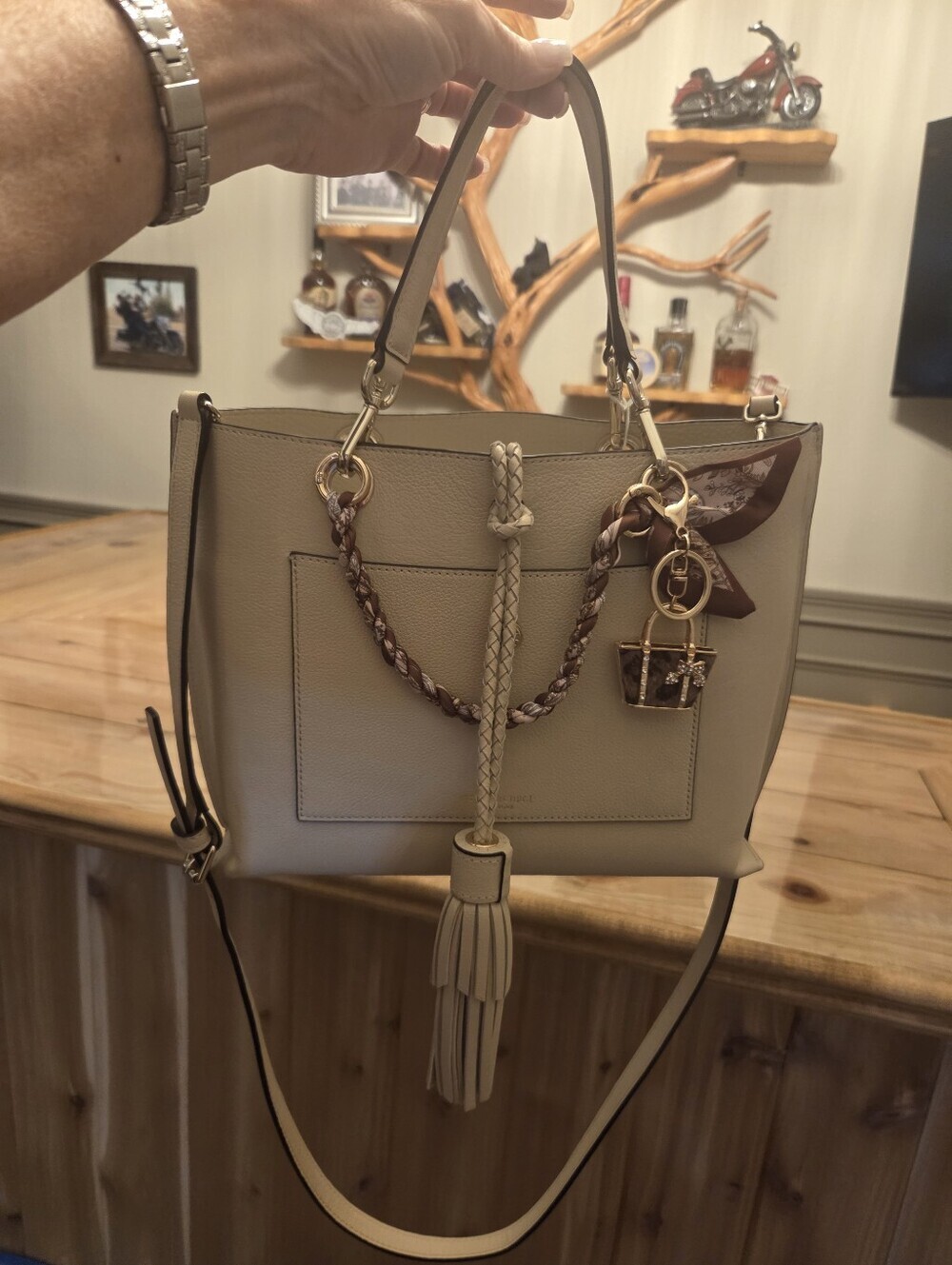 Henri Bendel Worth Avenue medium tote